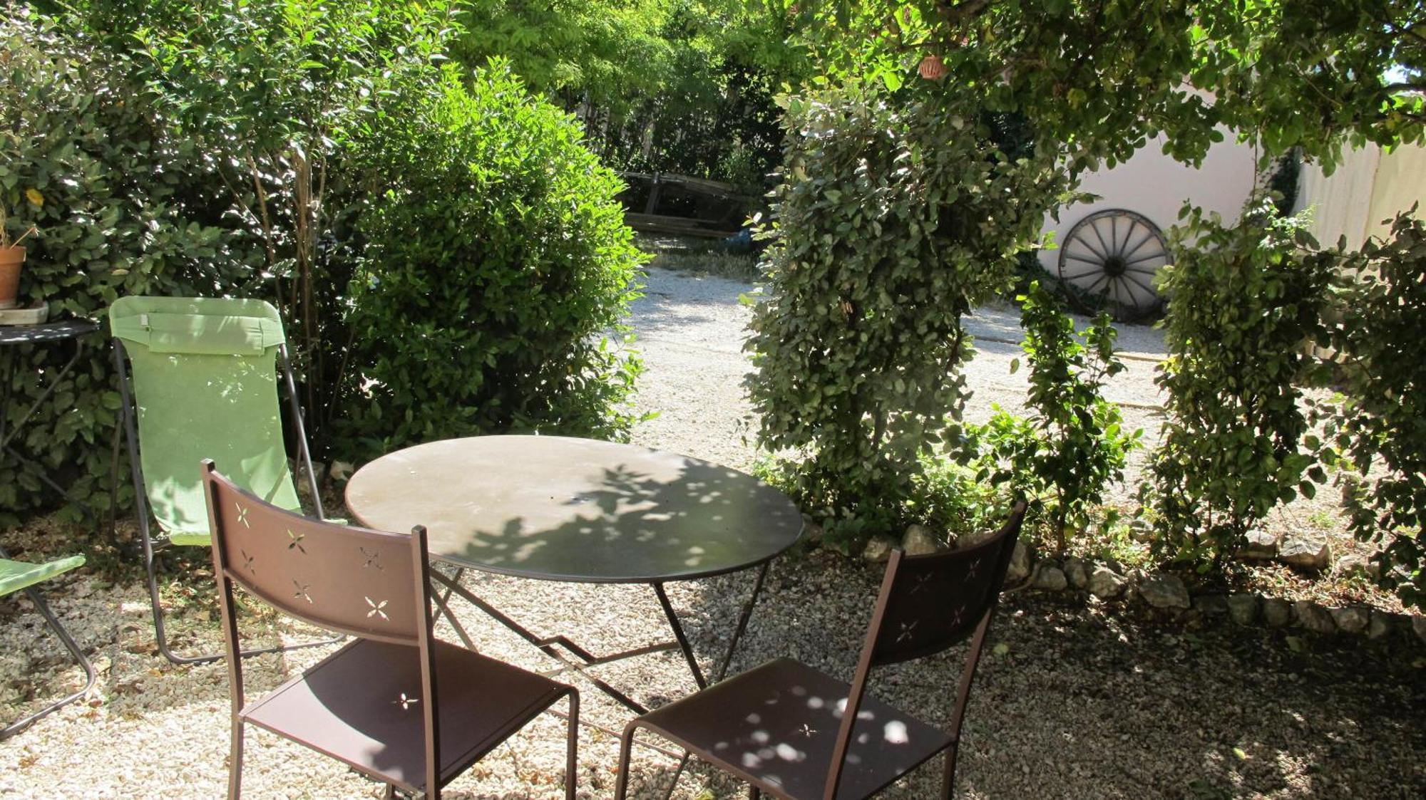 Lou Cardalines Bed and Breakfast Bédoin Εξωτερικό φωτογραφία